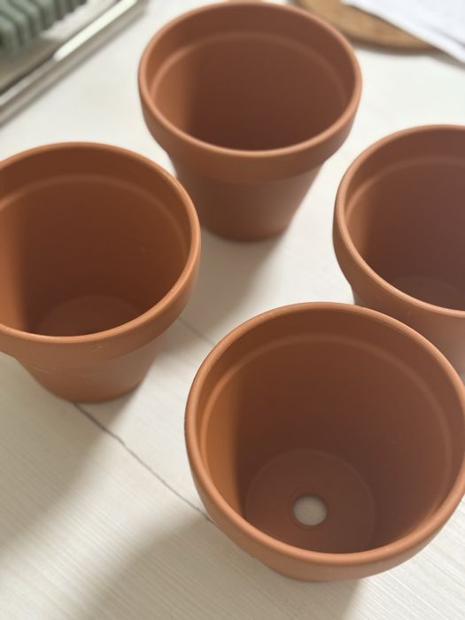 Conjunto 4 Vasos de Barro Pequenos – Ideais para decoração!