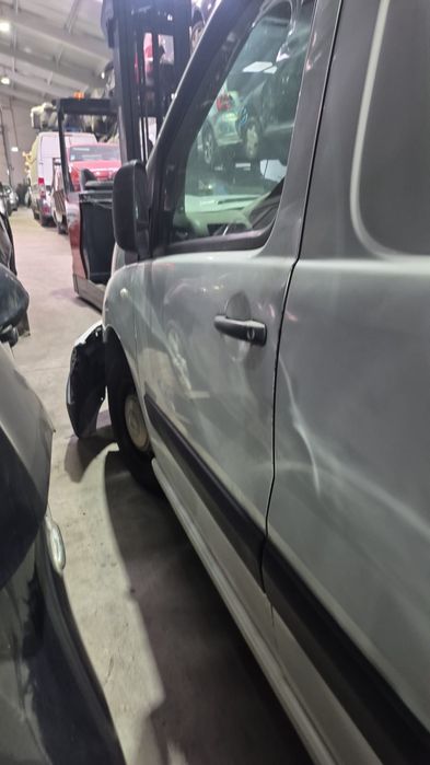 Citroen jumpy  2011 para pecas
Ref:0 281 010 419