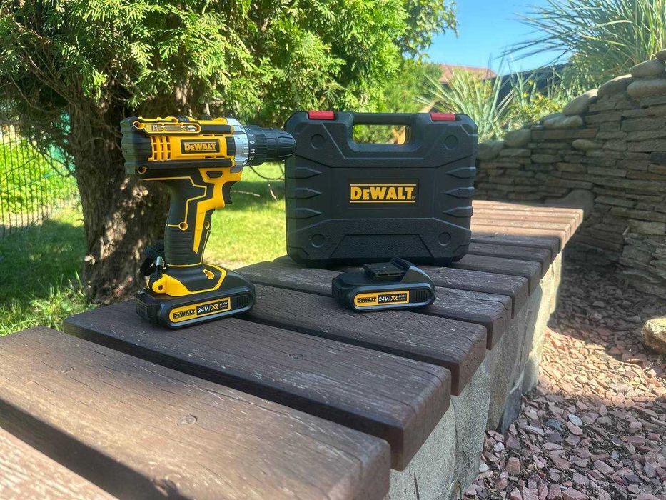 Шуруповерт акумуляторний ударний на акумуляторі набір dewalt девольт