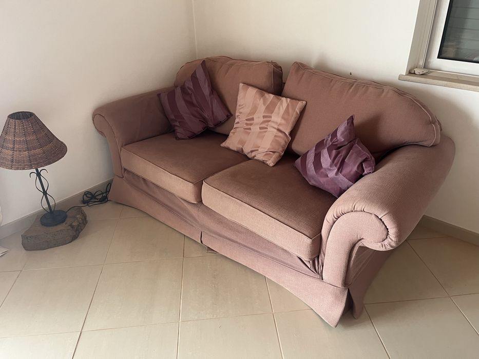 Sofa de penas em segunda mão