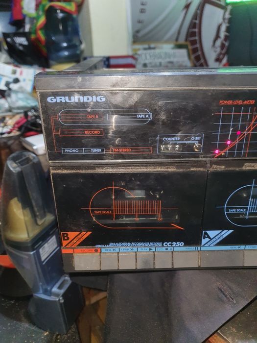 Gira disposição grundig crânio e caseeste a funcionar vendo ou troco