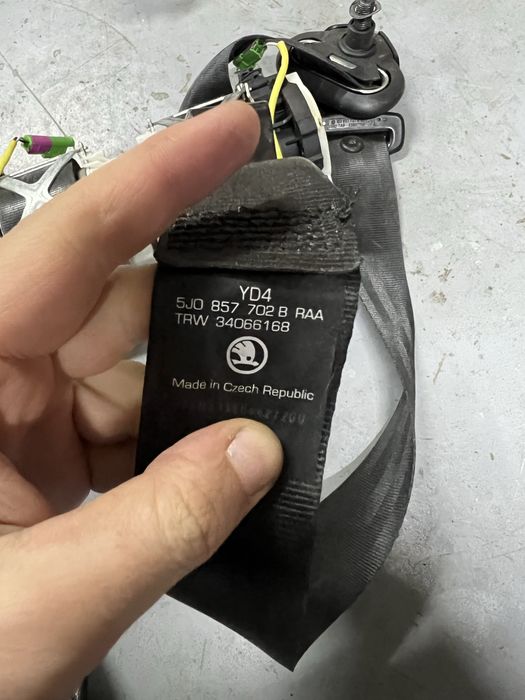 Ремені ремни Фабія 2 Fabia