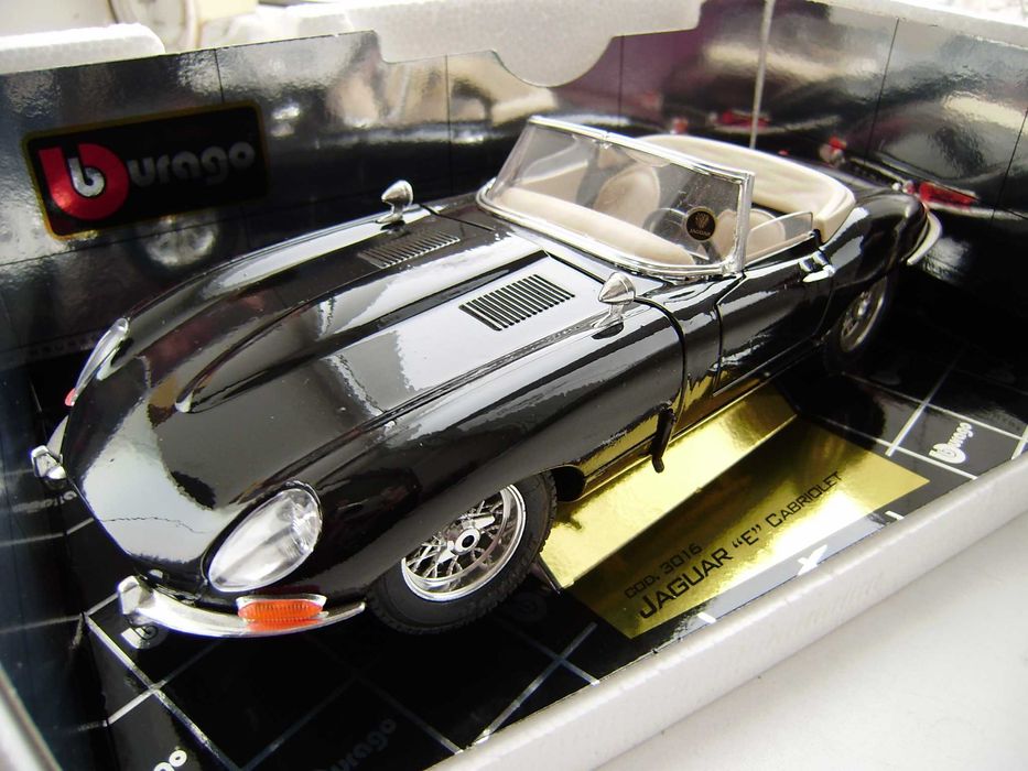 Лот №187. Jaguar type E 1/18