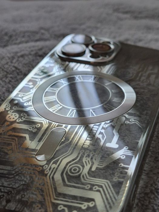 чохол на iPhone 13 pro max