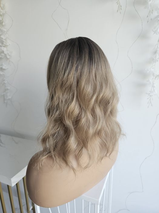 Tupet topper Alicja fale mix blond sombre, naturalny efekt