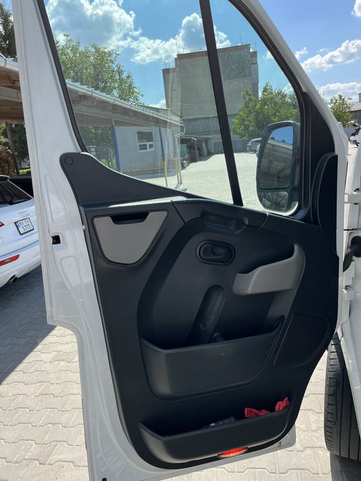 Продаю Renault Master 2012 року 2.3 dci MT