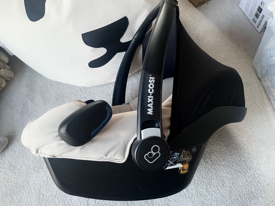 Maxi-cosi Fotelik samochodowy/ nosidełko 0-12kg