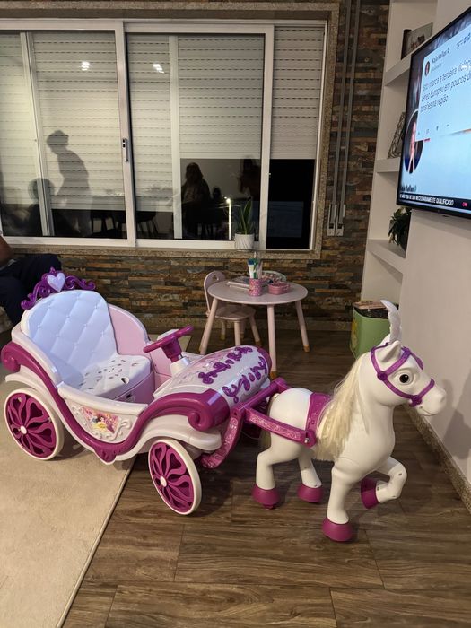 Carruagem Elétrica Unicórnio