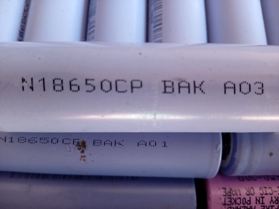 Продам акб БУ 18650