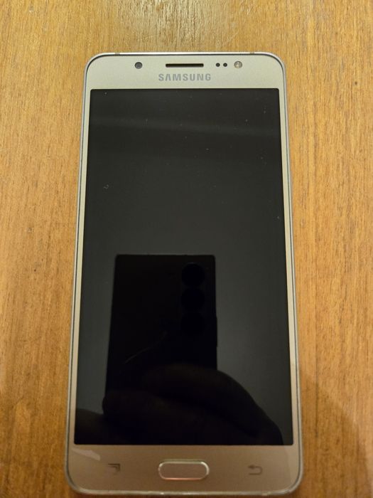 Samsung Galaxy J5