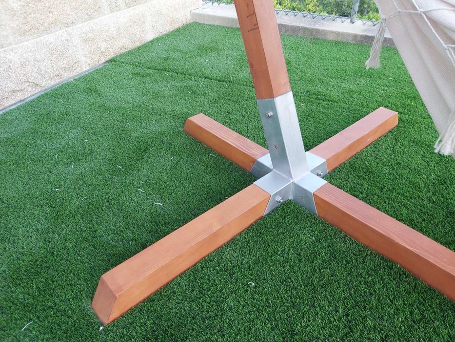 Cama de rede/baloiço de madeira