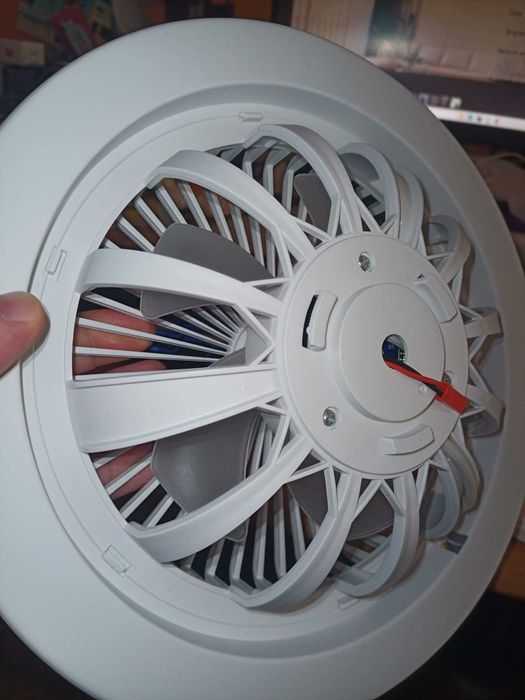 wentylator sufitowy na upały plus lampa LED na pilota super na lato ! gniazdo e27
