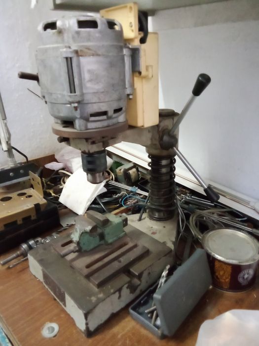 Сверлильный станок по металлу