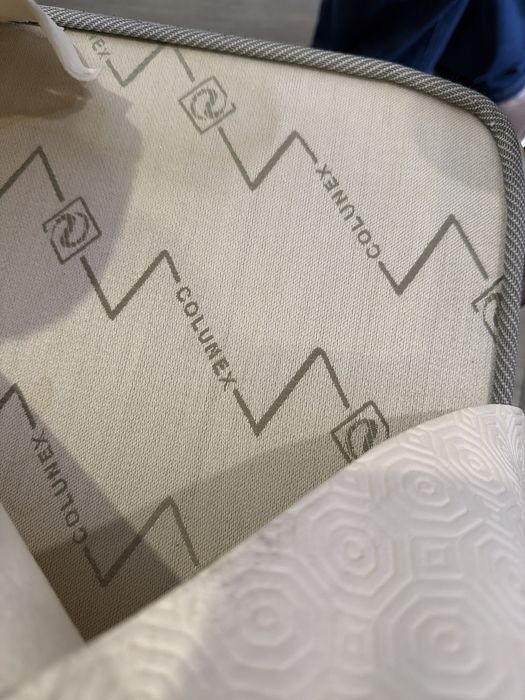 Quarto completo de madeira