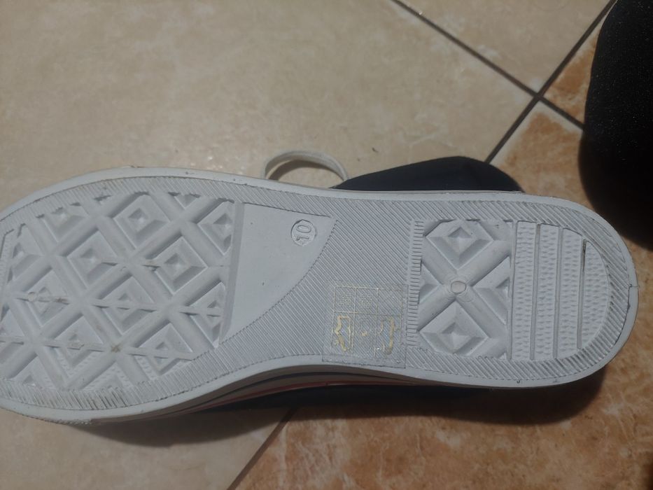 Buty trampki nowe