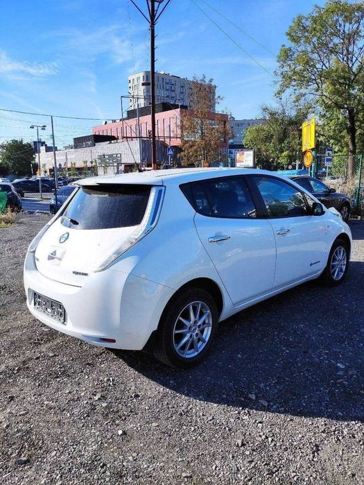 Nissan leaf  24 кВт