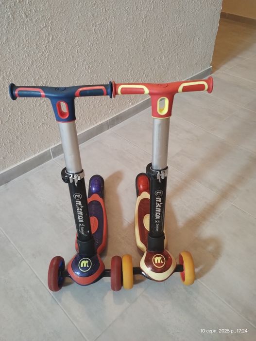 Самокат з підсвіткою