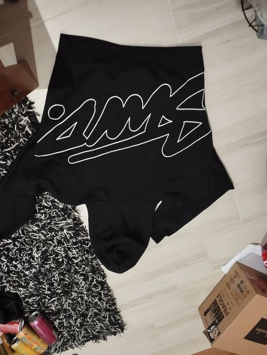 camisola com etiqueta da stwd
