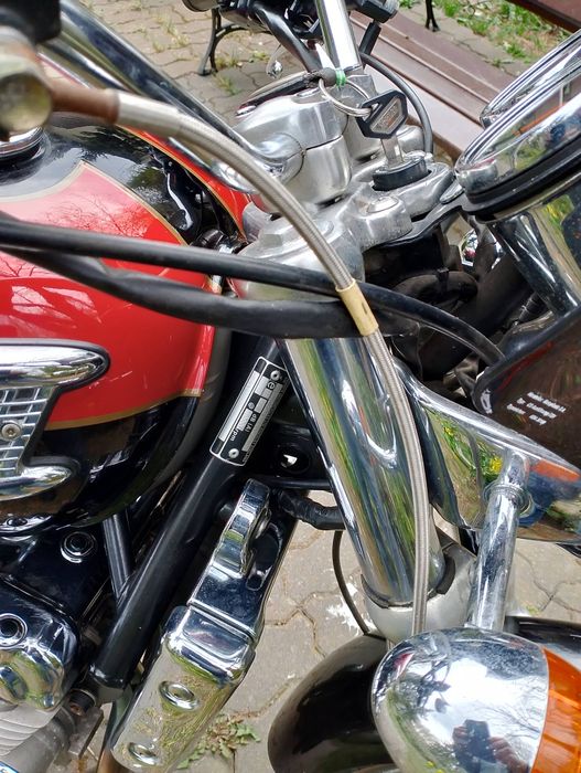 Triumph thunderbird 900