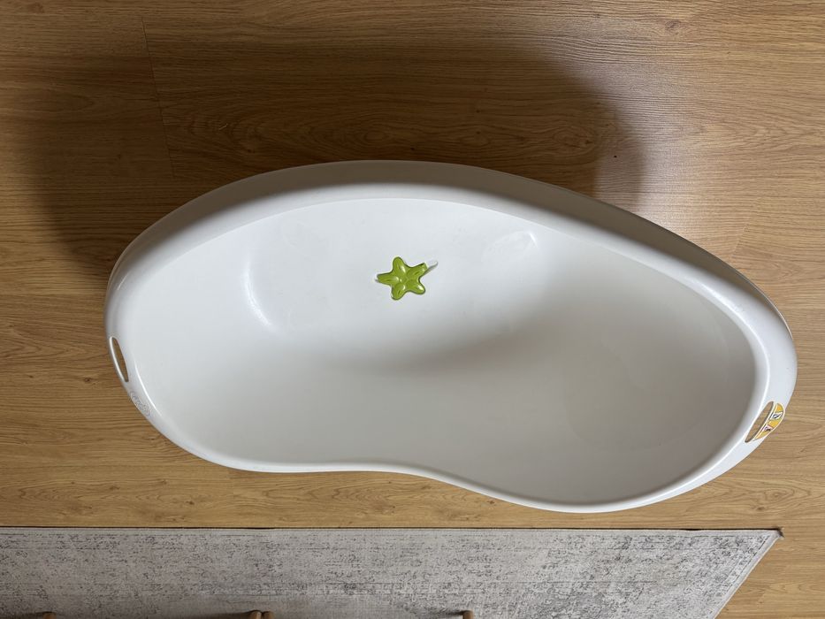 Banheira de bebé e conjunto de penicos