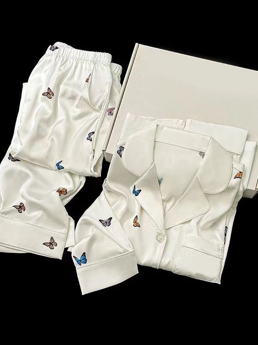 Шовковий атласний костюм штани і сорочка, з метеликами і візкрунками