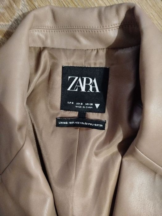 Піджак Zara екошкіра беж