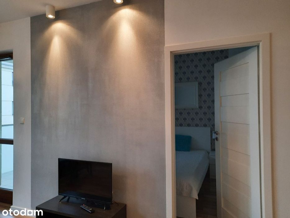 Stylowy apartament , garaż ,metro Daszyńskiego
