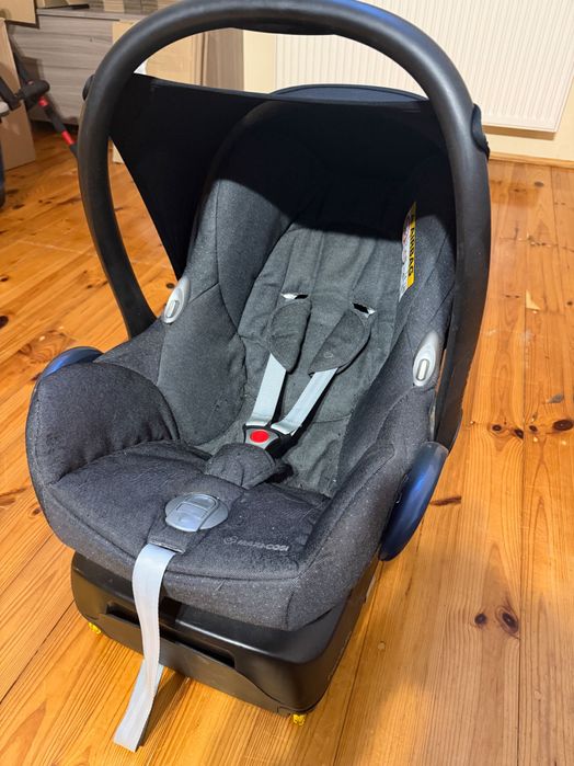 Nosidełko MaxiCosi z bazą ISOFIX Family Fix