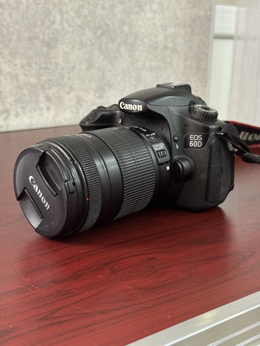 Canon EOS 60D + canon EF-S 18-135 IS (f/3.5-5.6)