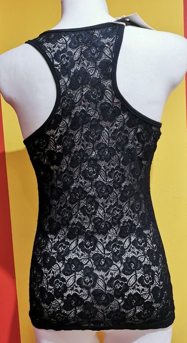 Świetna bokserka usta z tyłu koronka