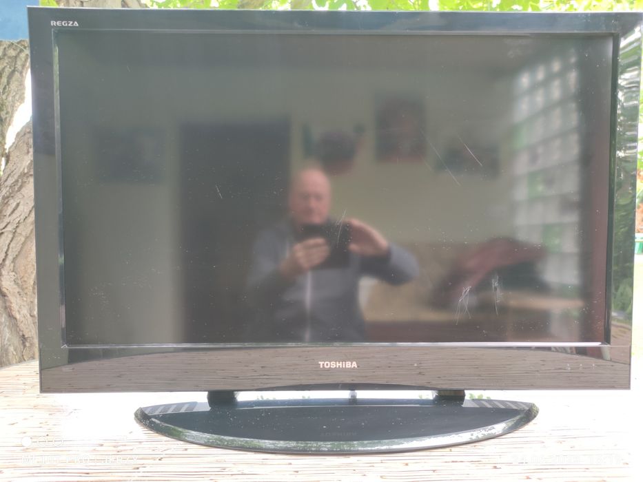 TV TOSHIBA 40LV685D uszkodzony