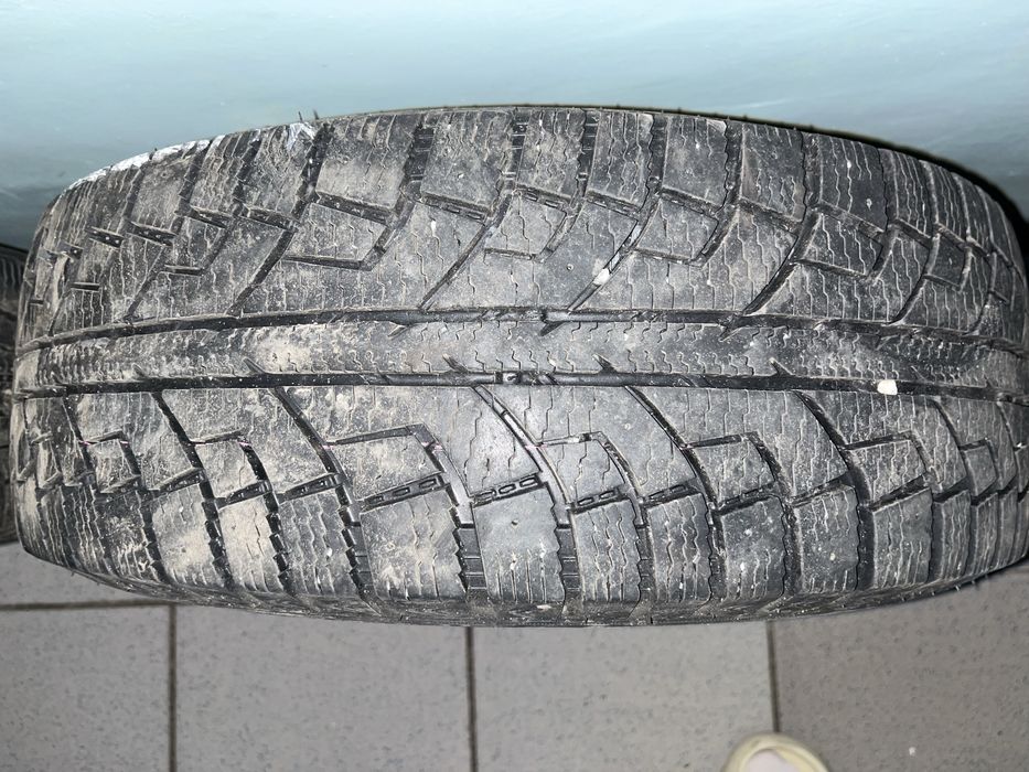 Продам комплект зимових коліс 185/65 R15