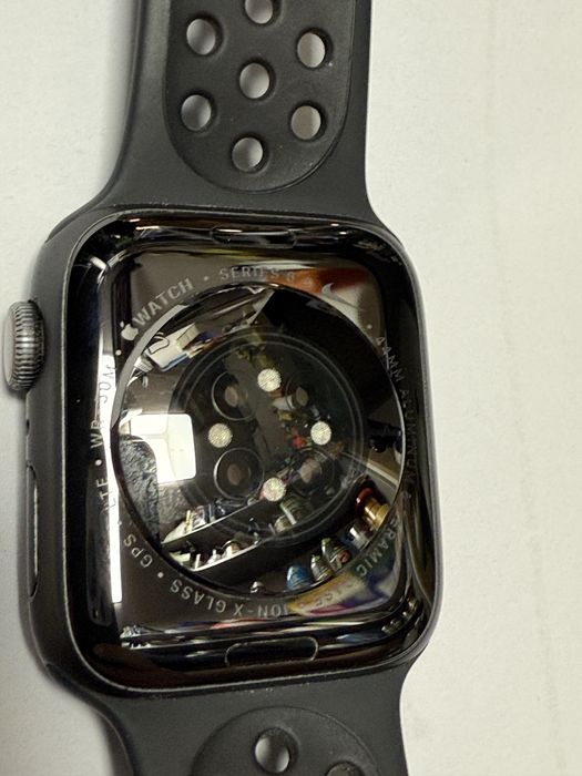 Iwatch series 6 uszkodzony