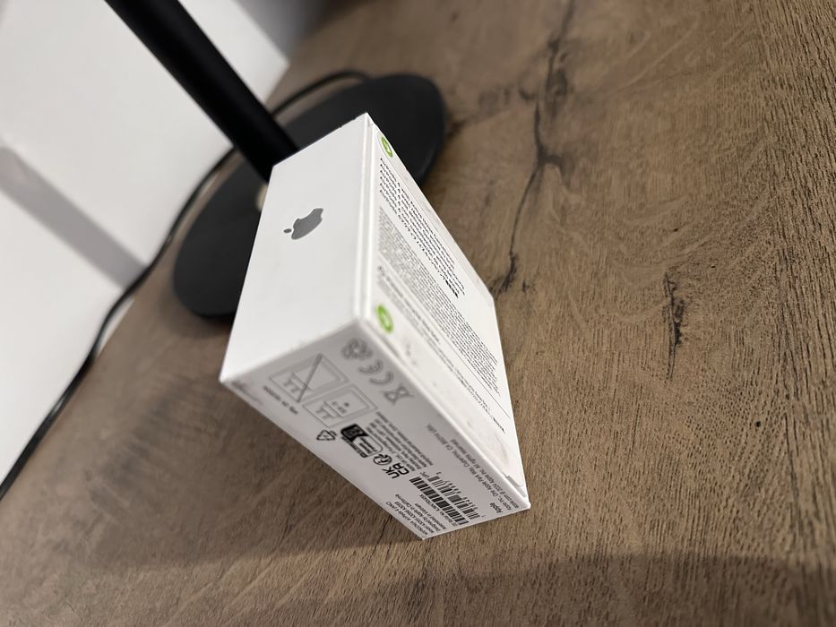 Słuchawki bezprzewodowe Apple Airpods 4 ANC zaplombowane NOWE