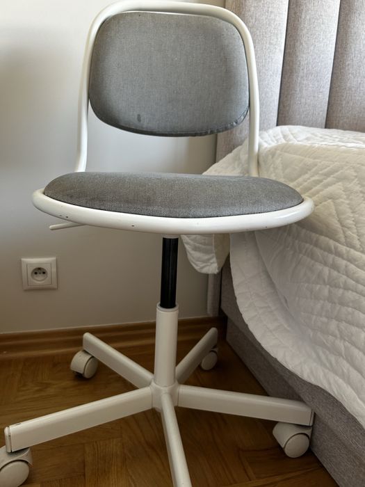 Krzesło do biurka dziecięce Ikea Orfjall szare
