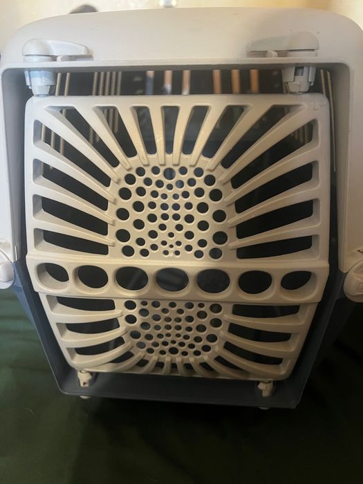 Переноска для тварин