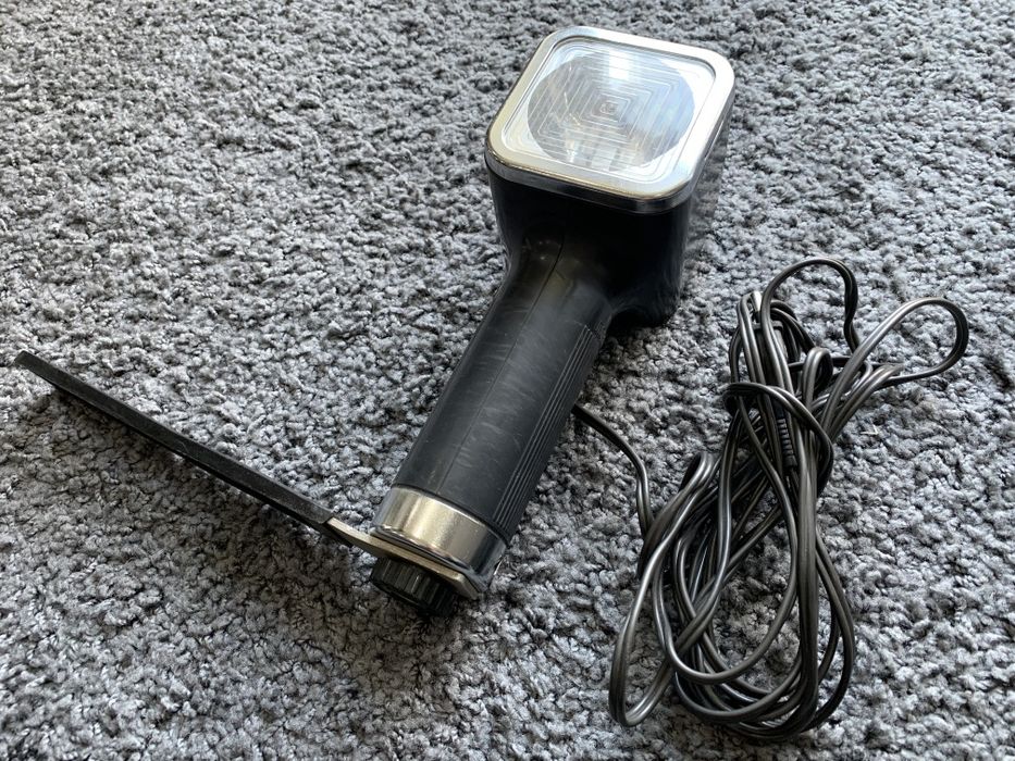 Aparat Zenit ET + obiektyw Jupiter 21M + lampa