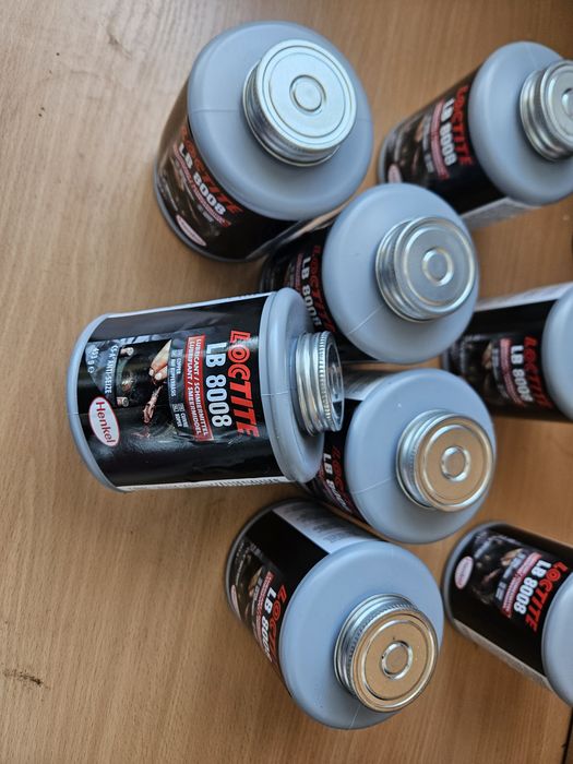 Loctite 8008 - антизадирная смазка с медью для нагружен