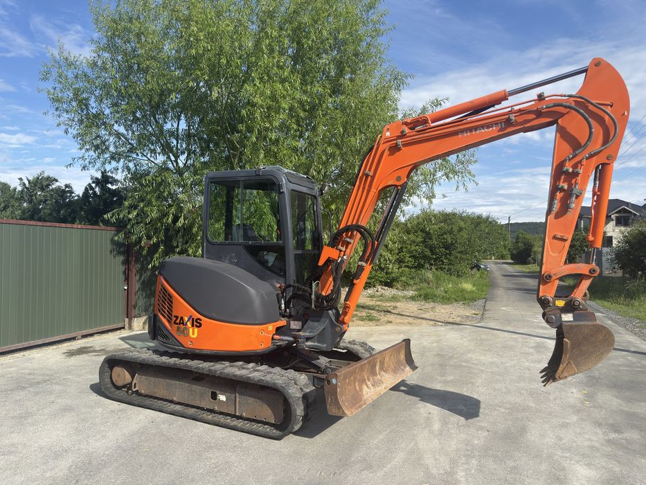Hitachi ZX50U-2 CLP,2009 міні екскаватор