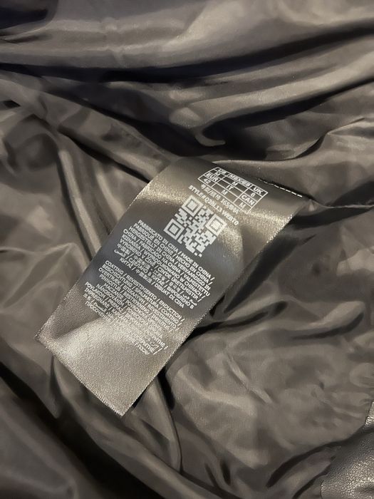 Guess Kurtka puchowa damska Czarna