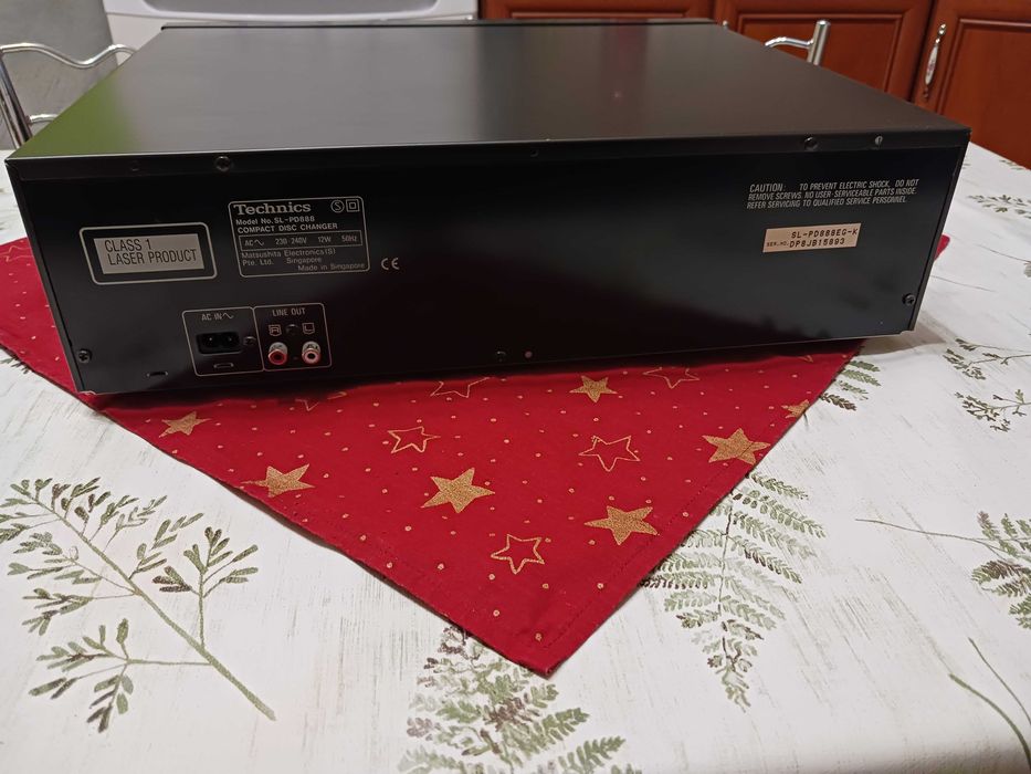 Technics odtwarzacz CD model SL-PD888