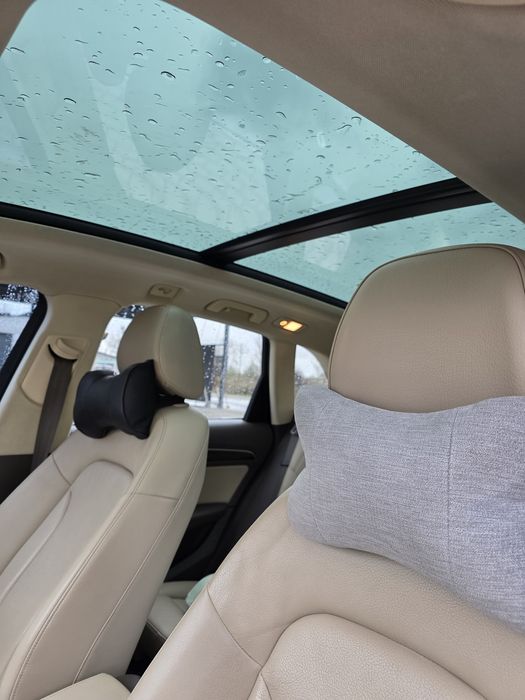 Автомобіль Audi Q5 (тл.0957750053)