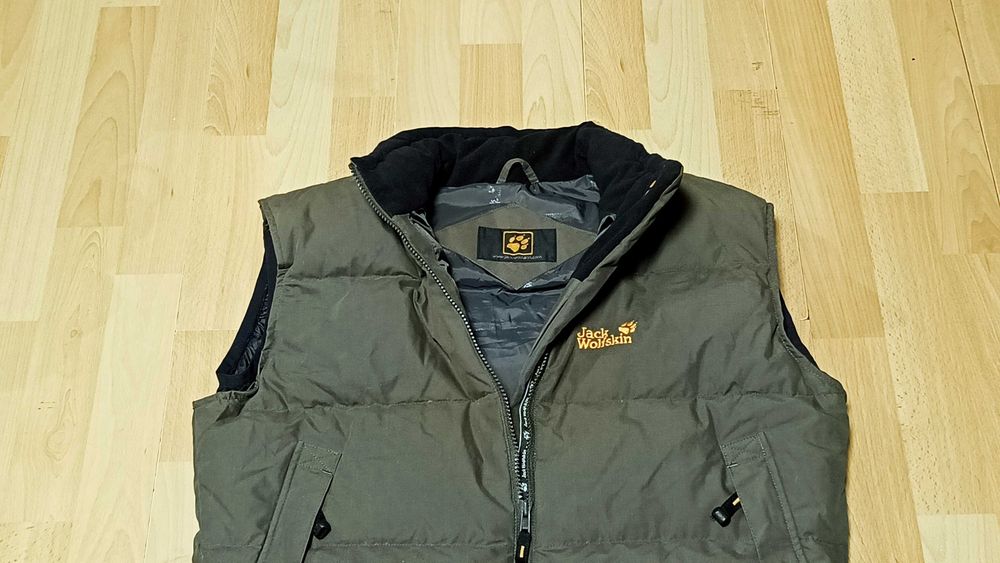 Męska kamizelka puchowa JACK WOLFSKIN r.S stan bardzo dobry
