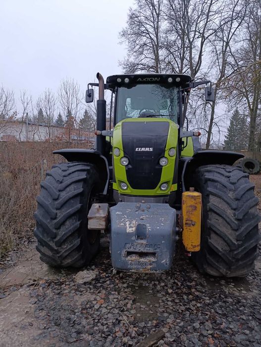 Трактор Claas Axion 2016