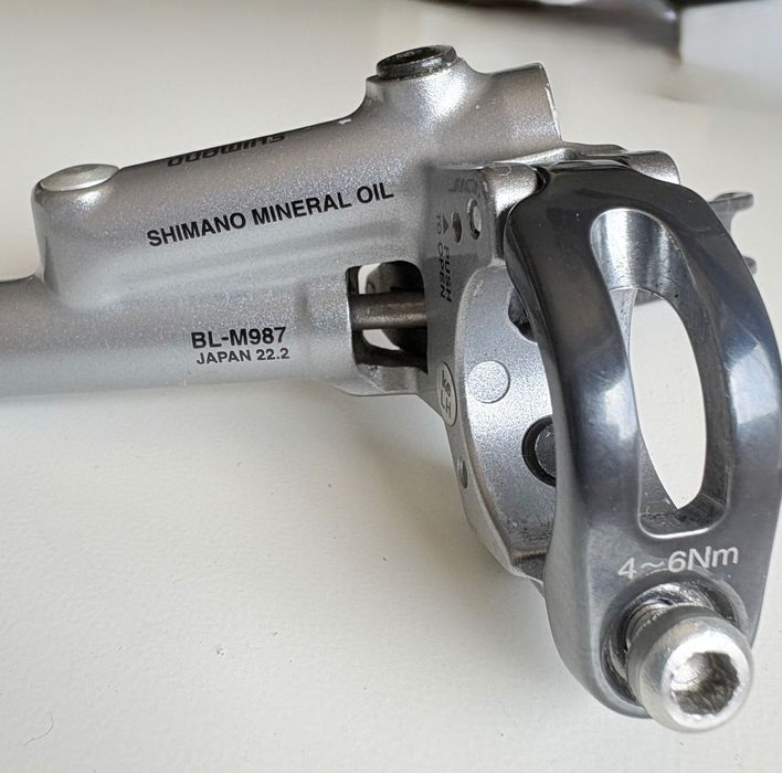 Travão xtr ( manete lado direito ) BL-M987