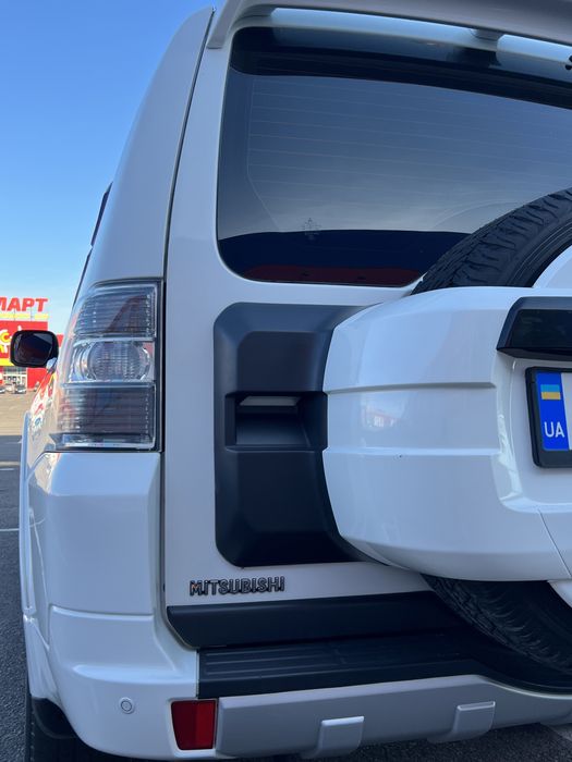 Mitsubishi Pajero wagon3.2 DIDт