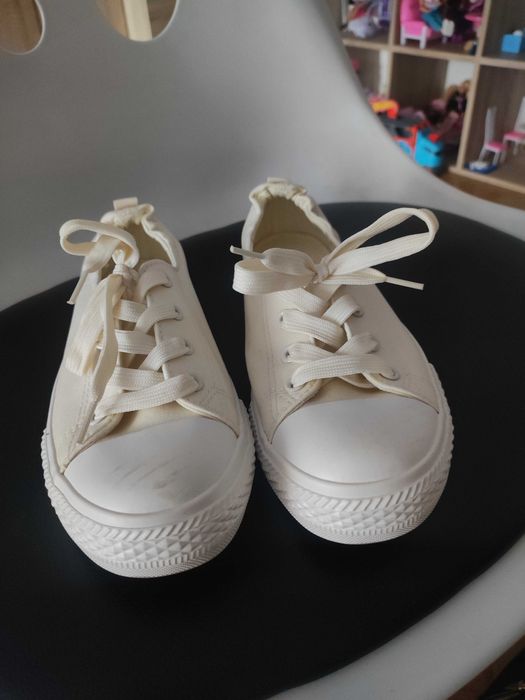 Beżowe buty sportowe trampki tenisówki 40 Jenny fairy CCC