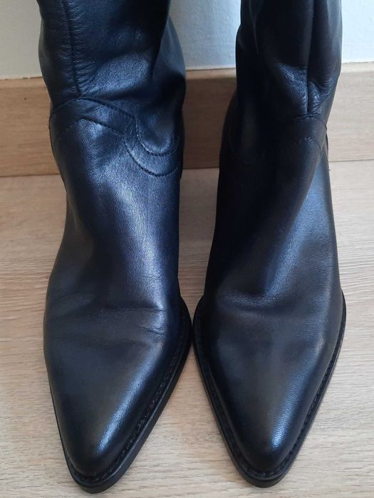 Botas de mulher de pele estilo cowboy