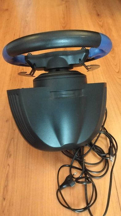 Volante thrustmaster