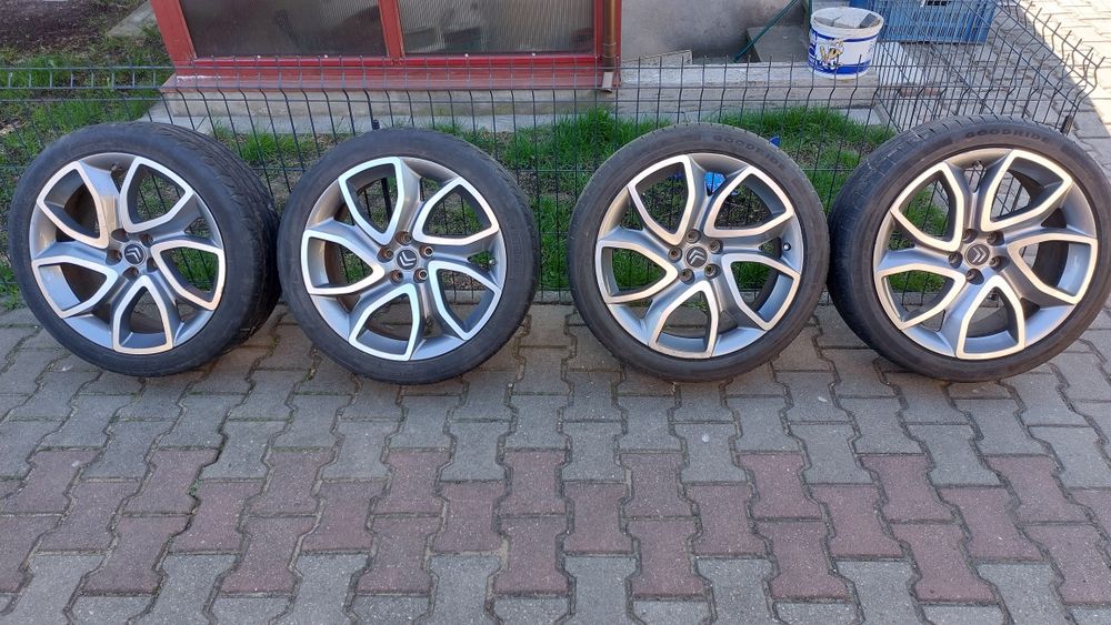 5x108 19x8J 245/40/19 Citroen